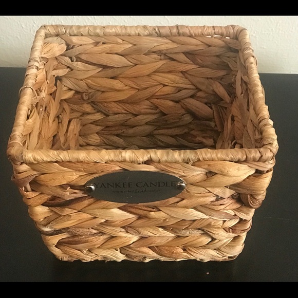 New Yankee Candle Empty Woven Decor/Accent Basket - Picture 11 of 16